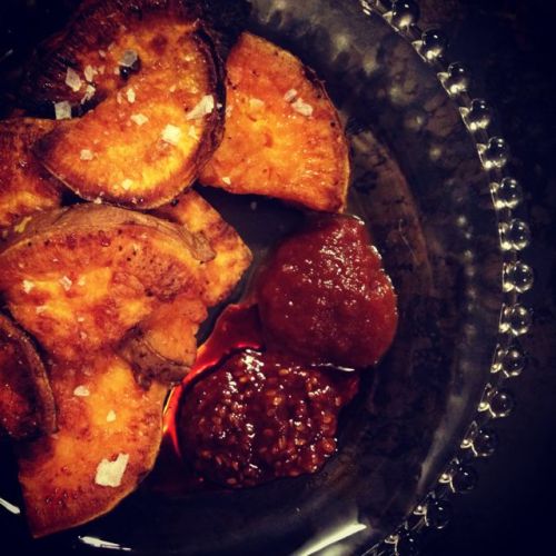 Roasted Sweet Potatoes with Gochujang